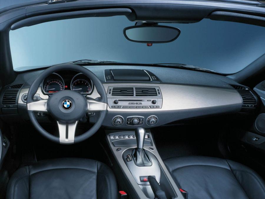  BMW Z4 2001 года  (фото 24 из 38)